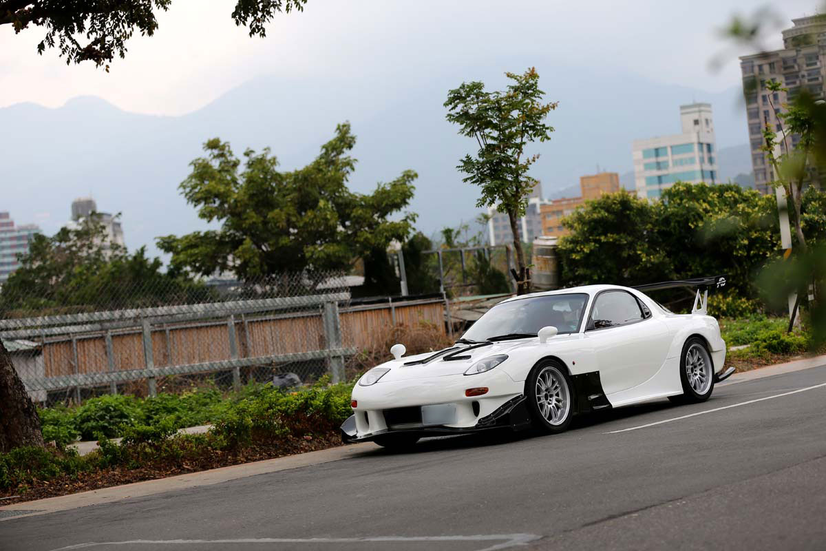 值得擁有中古車俐落身形一眼難忘mazda Rx 7 Fd3s 未分類 Carnews